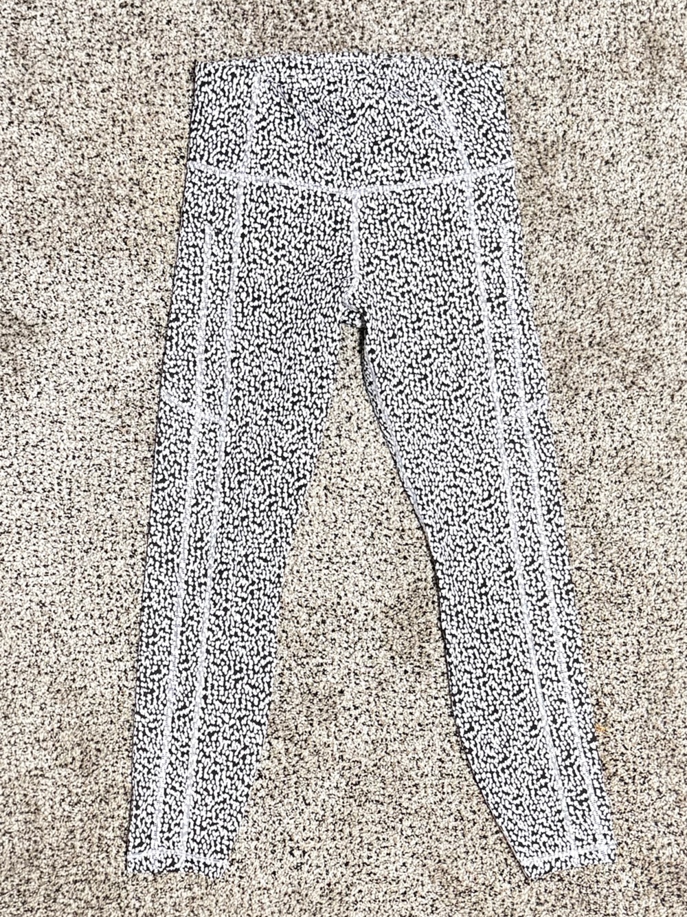 Athleta Black & White Dot Leggings
